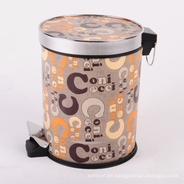 Einfache Buchstaben Design Kunstleder Covered Round Fußpedal Dustbin